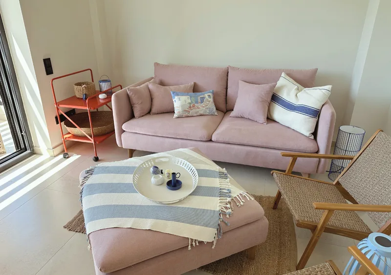 Spacious bright living room with sea view in Gyalia House No. 3 Nikiti